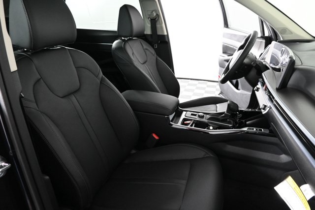 new 2025 Kia Sorento car, priced at $40,872