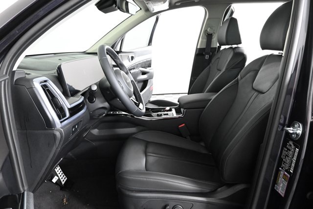 new 2025 Kia Sorento car, priced at $40,872
