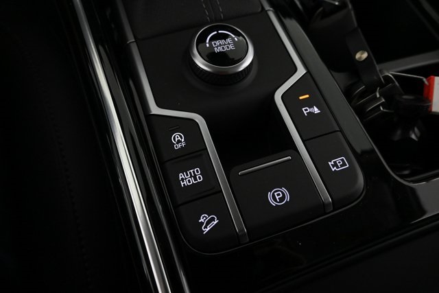 new 2025 Kia Sorento car, priced at $40,872