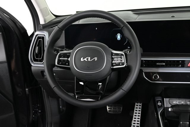 new 2025 Kia Sorento car, priced at $40,872