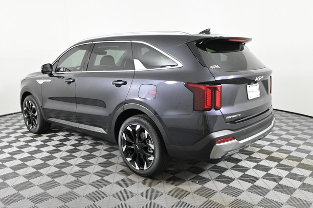 new 2025 Kia Sorento car, priced at $40,872