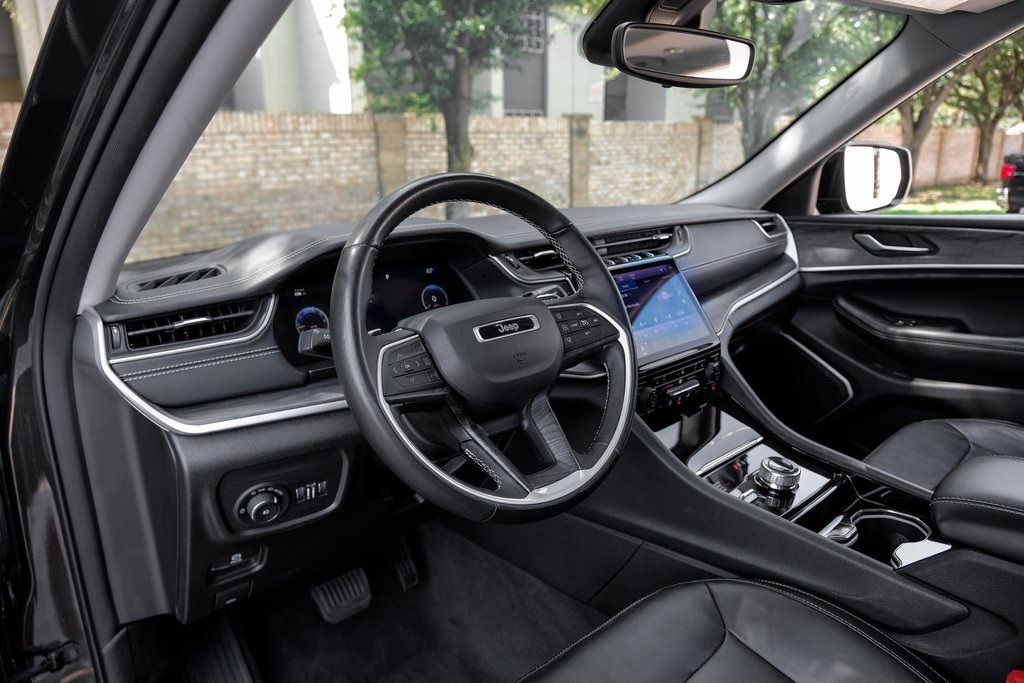 used 2022 Jeep Grand Cherokee L car, priced at $29,206