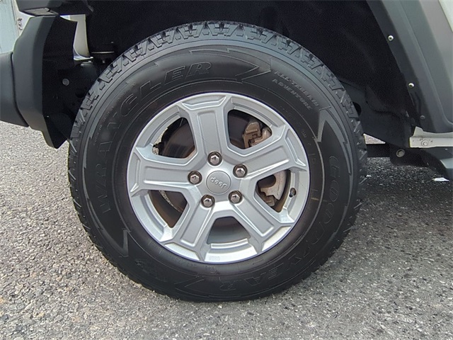 used 2022 Jeep Wrangler car, priced at $27,911