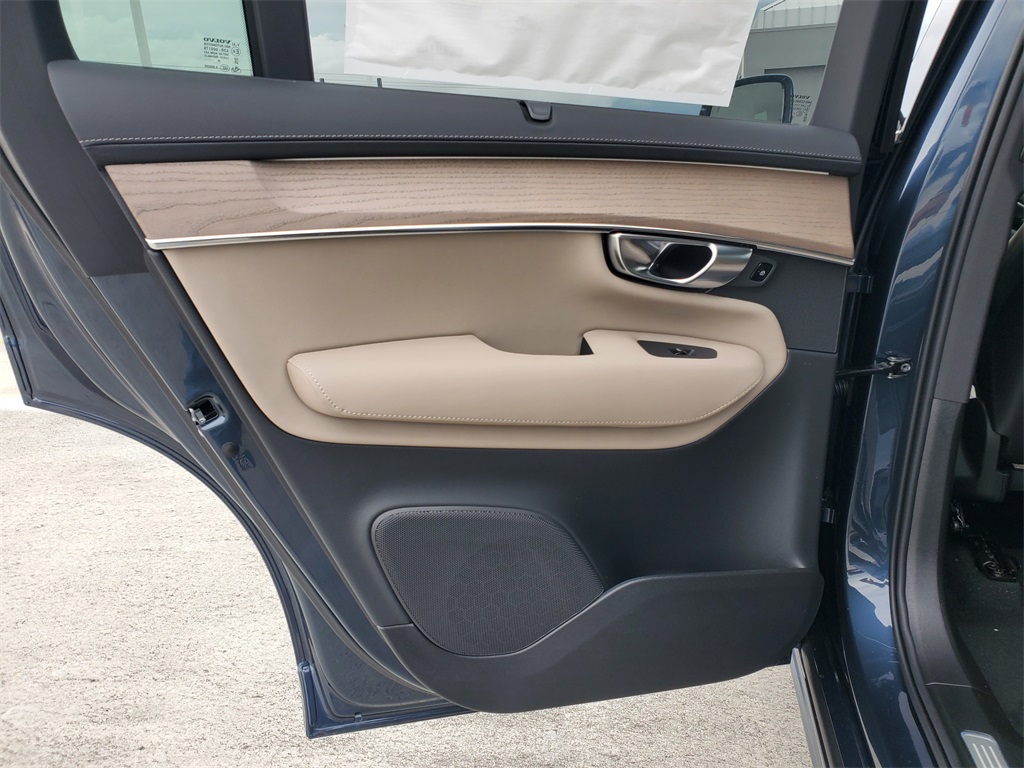 new 2026 Volvo XC90 car, priced at $68,325