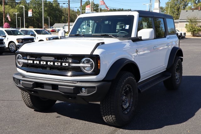 new 2025 Ford Bronco car, priced at $57,210