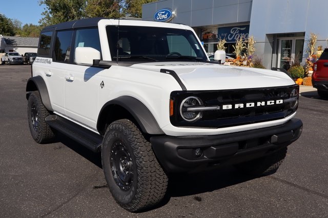 new 2025 Ford Bronco car, priced at $57,210