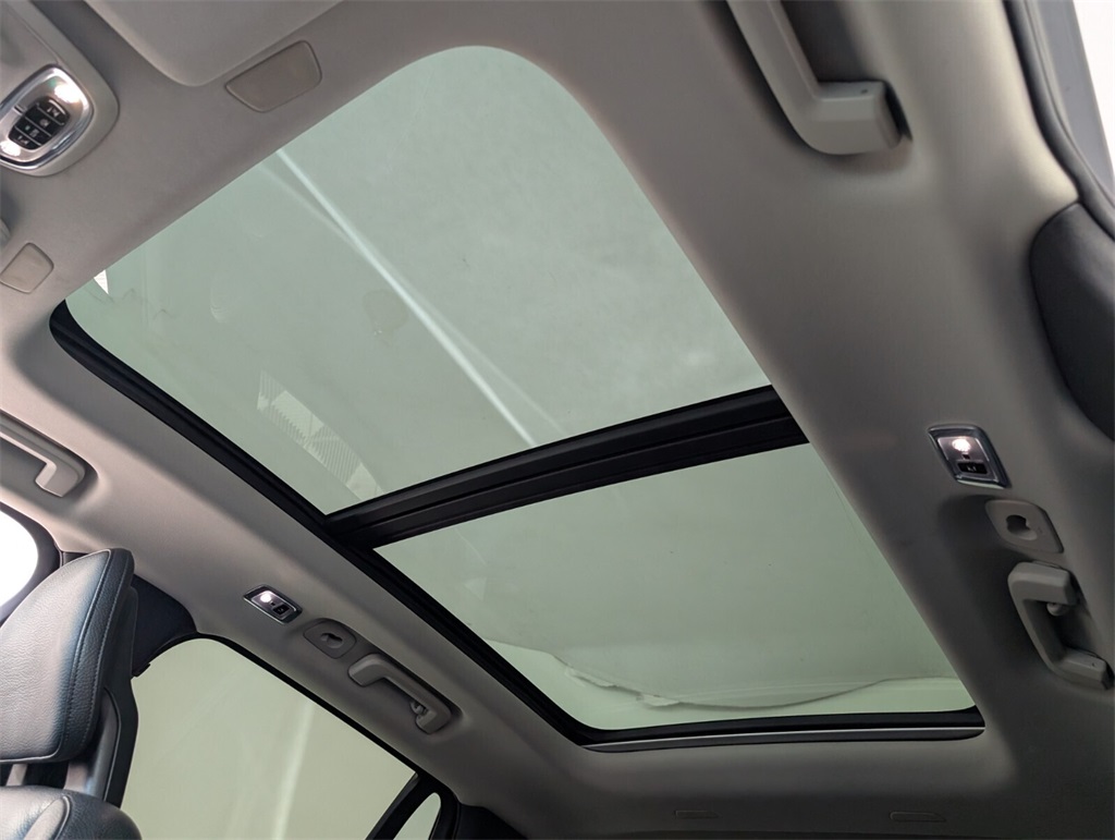 used 2020 Volvo XC90 car, priced at $24,000
