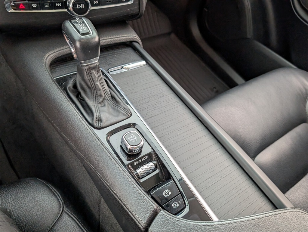 used 2020 Volvo XC90 car, priced at $24,000