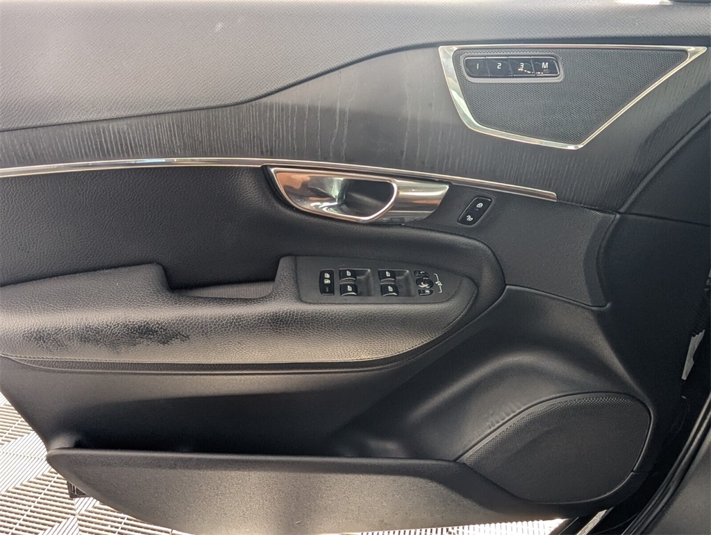 used 2020 Volvo XC90 car, priced at $24,000