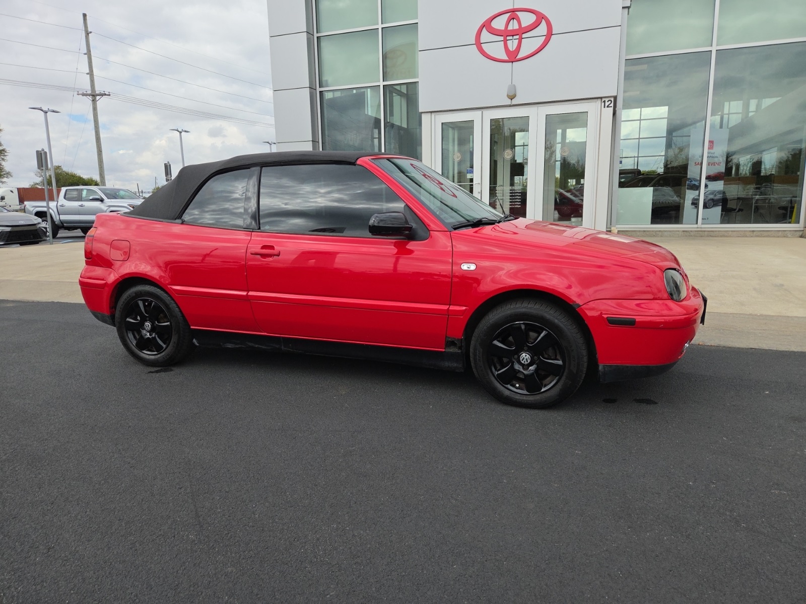used 2001 Volkswagen Cabrio car, priced at $2,800
