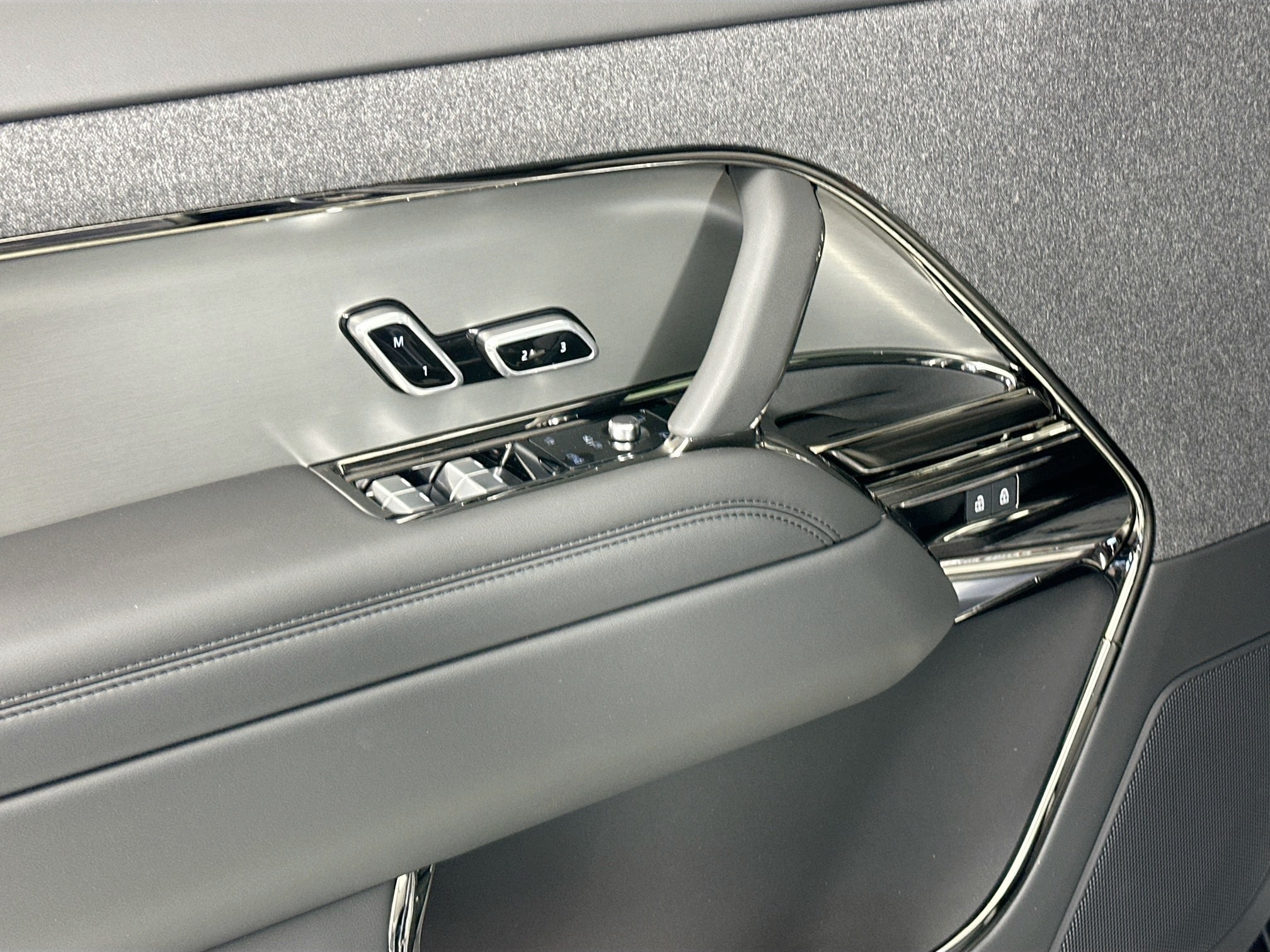 used 2025 Land Rover Range Rover Sport car, priced at $83,265