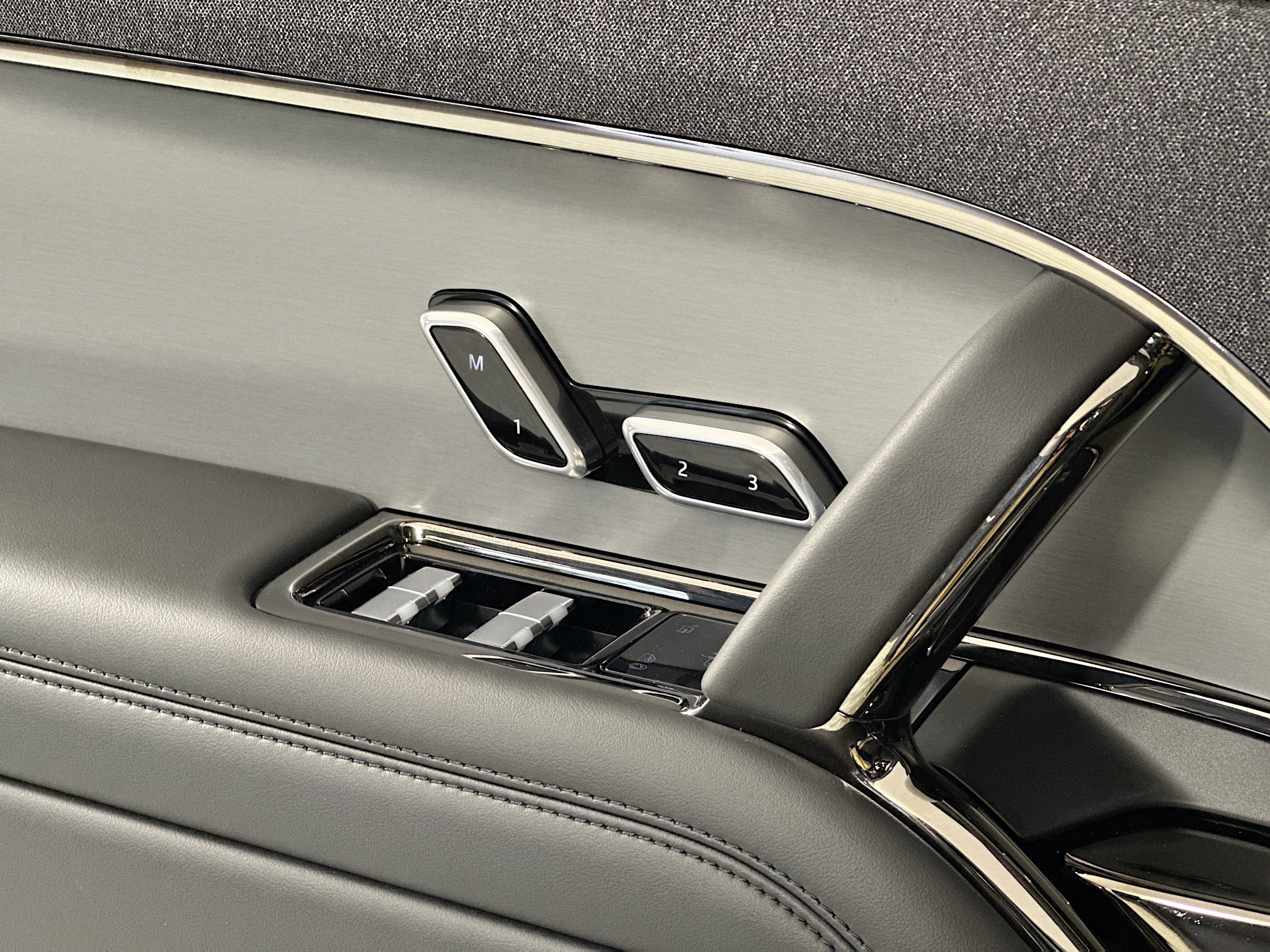 used 2025 Land Rover Range Rover Sport car, priced at $83,265