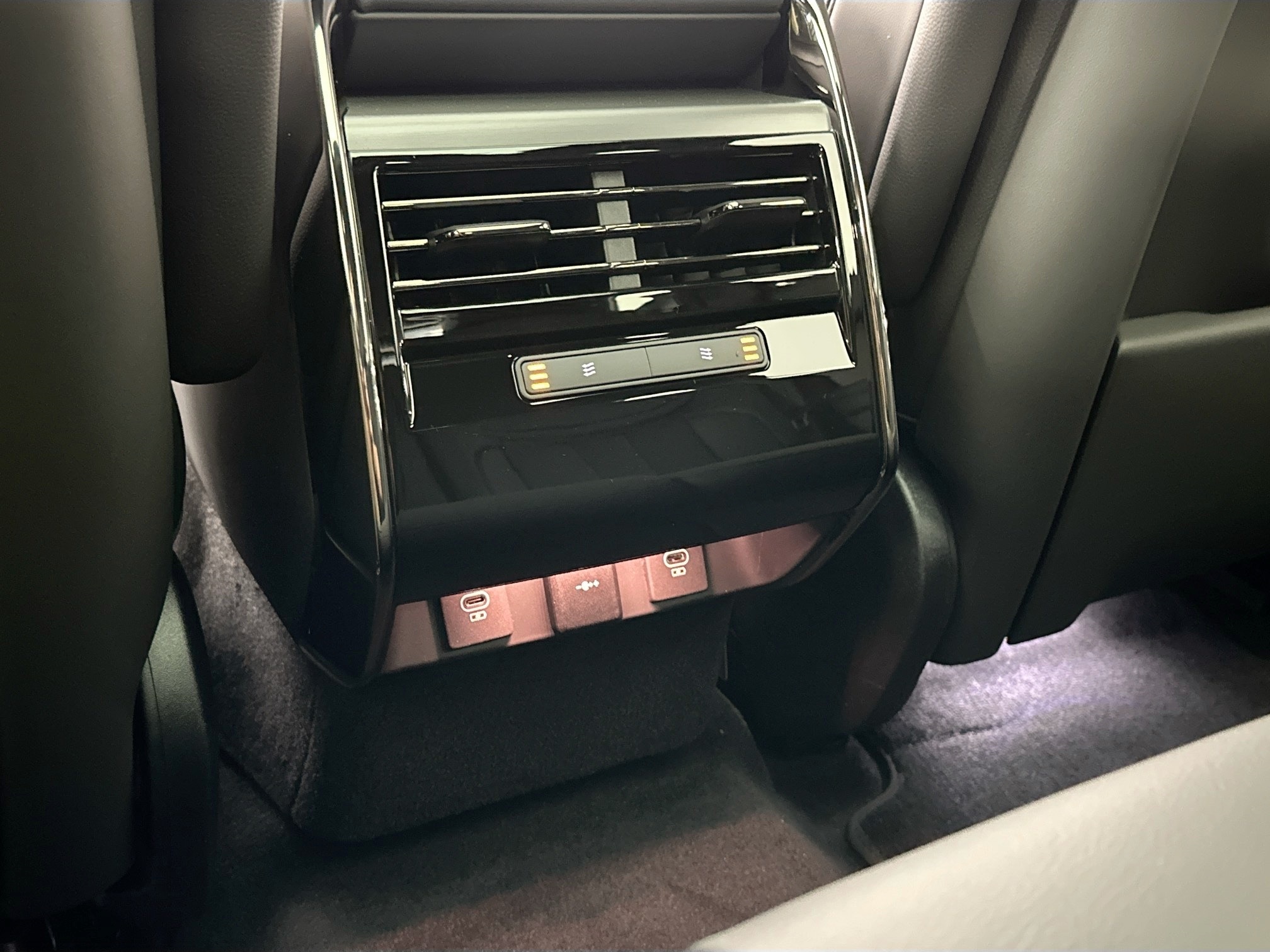 used 2025 Land Rover Range Rover Sport car, priced at $83,265