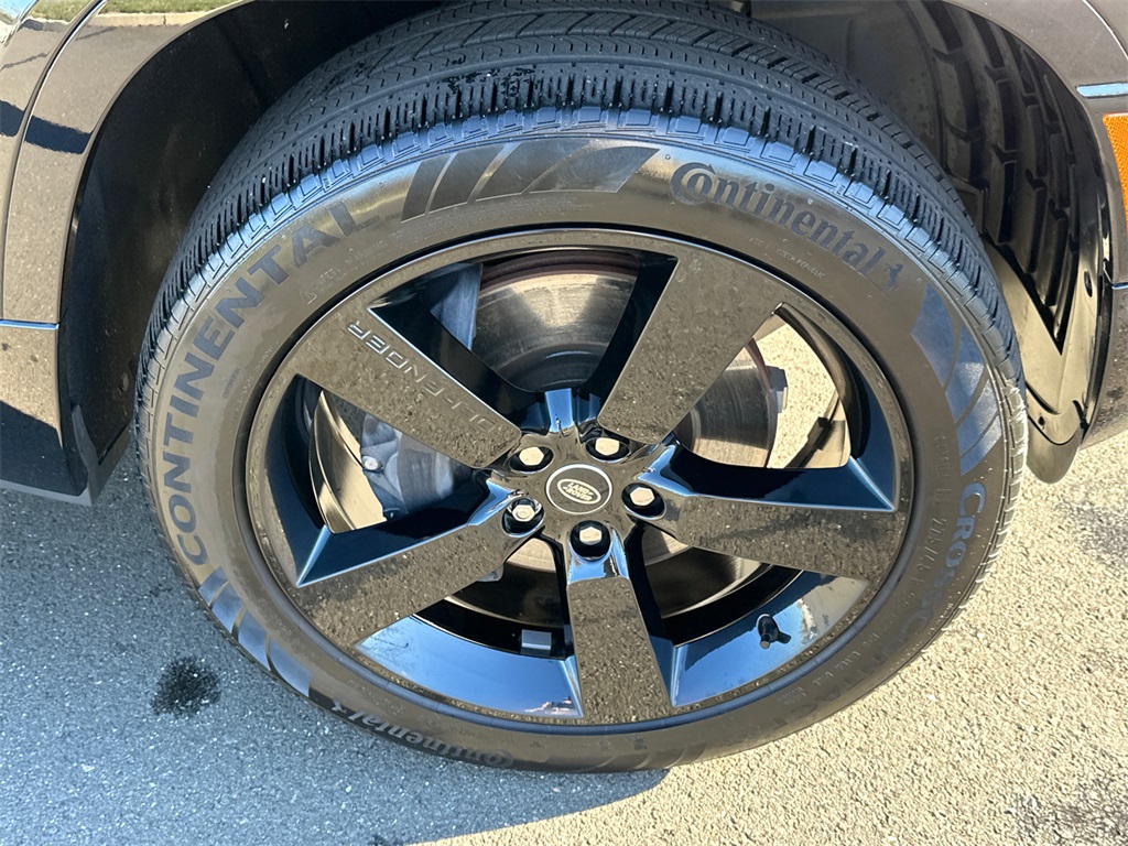 used 2025 Land Rover Defender 110 car, priced at $75,991