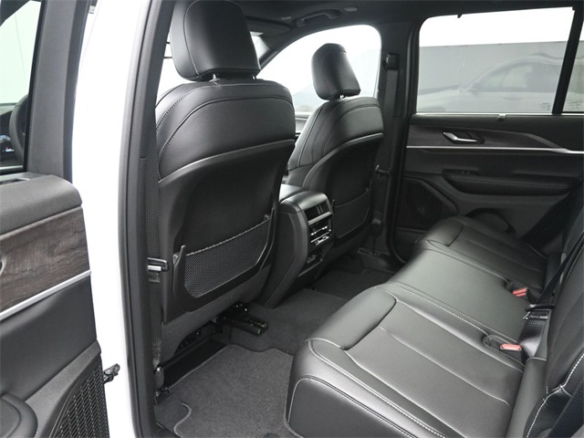 new 2025 Jeep Grand Cherokee car, priced at $46,721