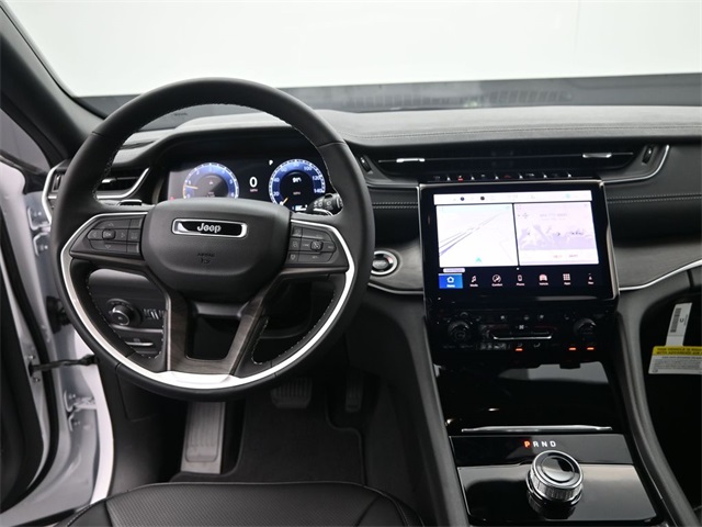 new 2025 Jeep Grand Cherokee car, priced at $46,721