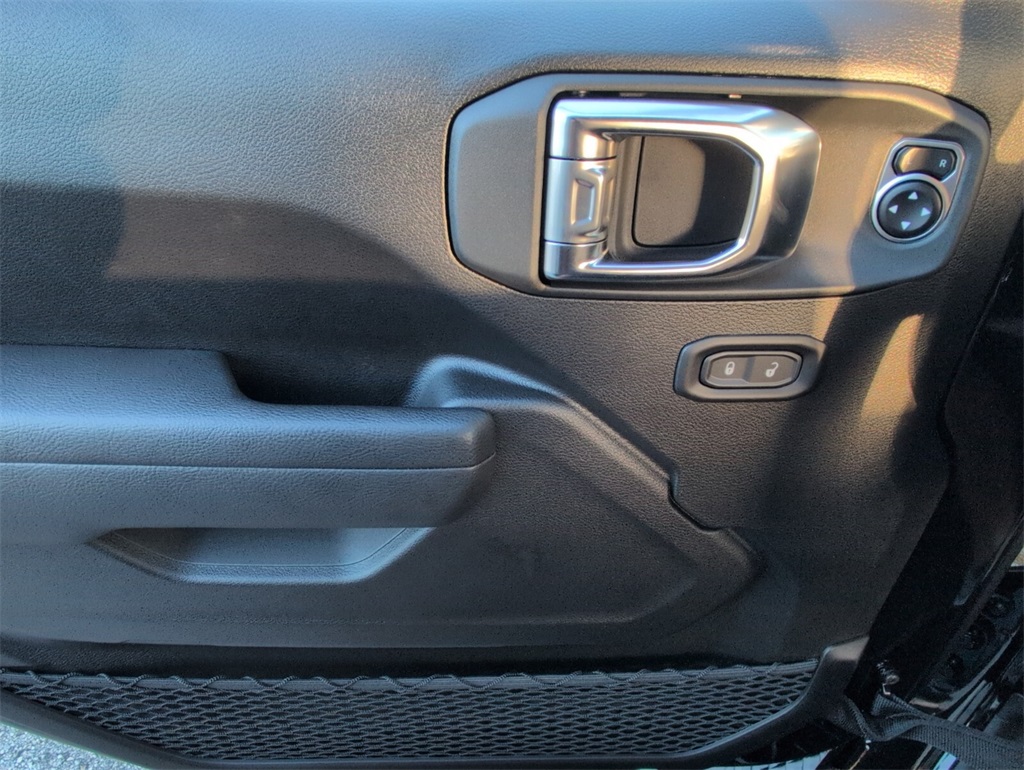 new 2025 Jeep Gladiator car, priced at $48,833