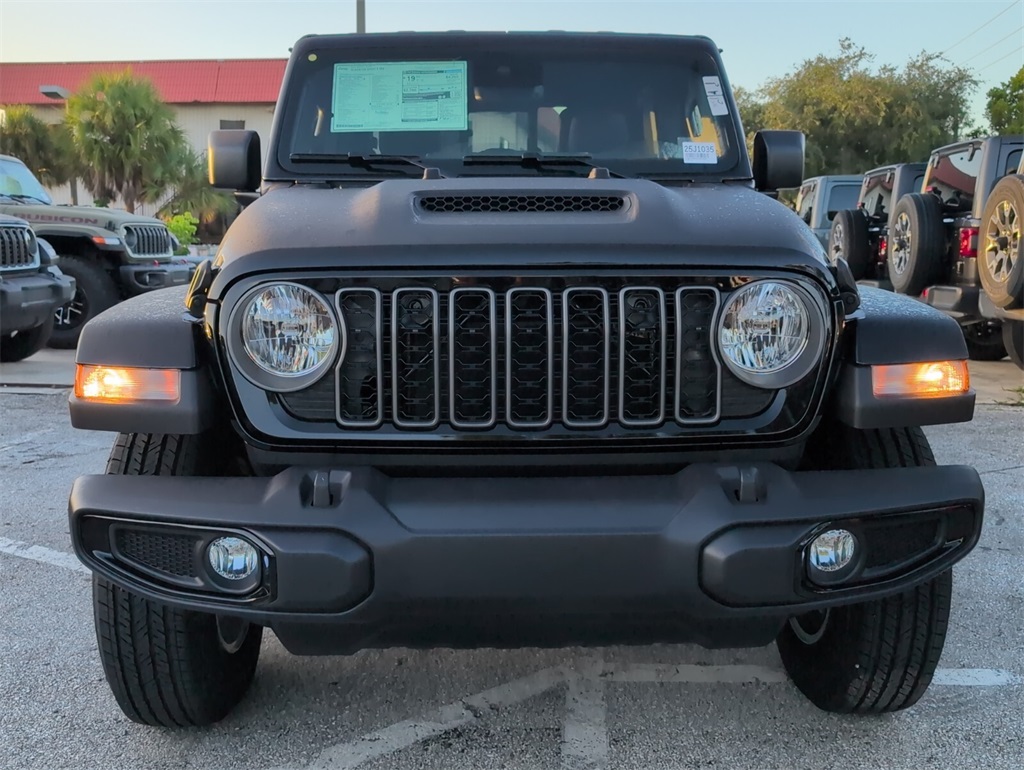 new 2025 Jeep Gladiator car, priced at $48,833