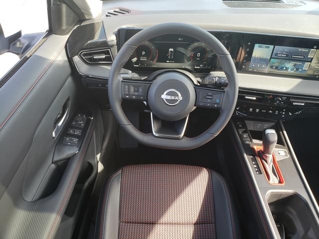 new 2025 Nissan Kicks car, priced at $30,622