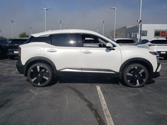 new 2025 Nissan Kicks car, priced at $30,622