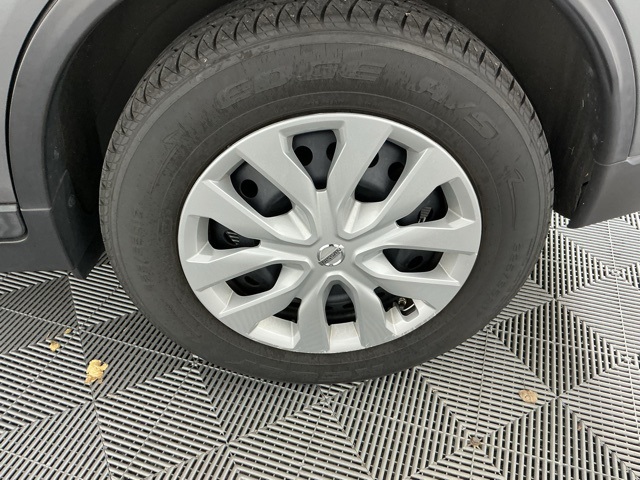 used 2015 Nissan Rogue car, priced at $8,996