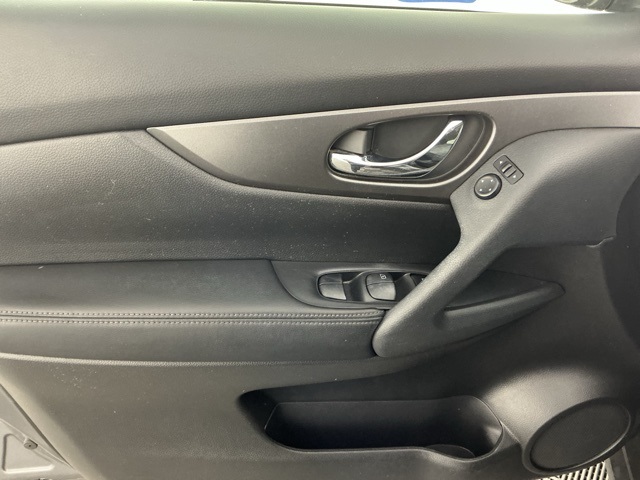 used 2015 Nissan Rogue car, priced at $8,996