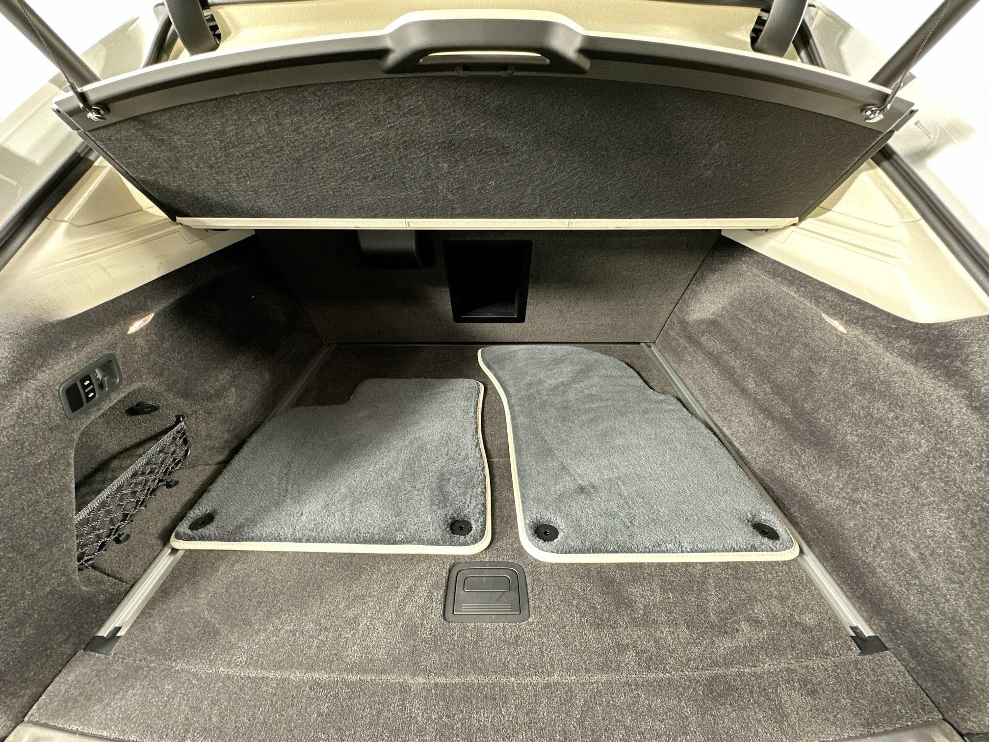 new 2025 Bentley Bentayga car