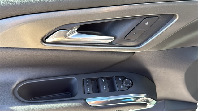 new 2026 Chevrolet Traverse car, priced at $43,120