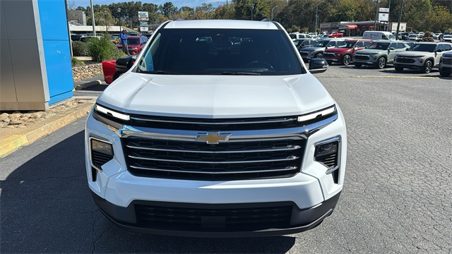 new 2026 Chevrolet Traverse car, priced at $43,120