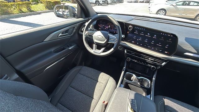 new 2026 Chevrolet Traverse car, priced at $43,120