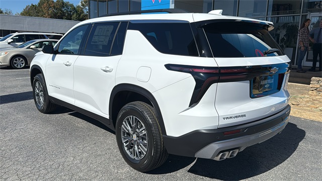 new 2026 Chevrolet Traverse car, priced at $43,120