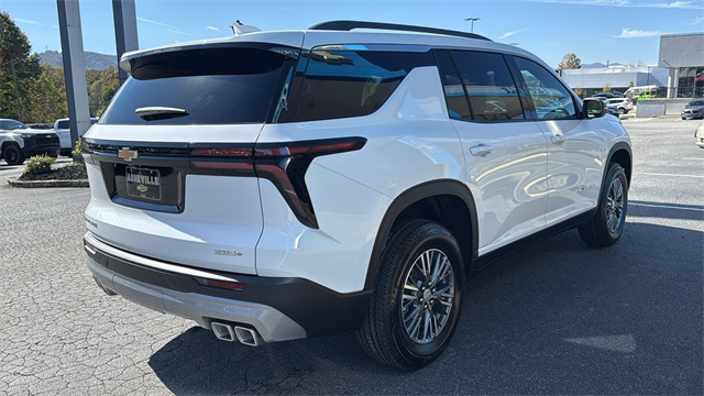 new 2026 Chevrolet Traverse car, priced at $43,120