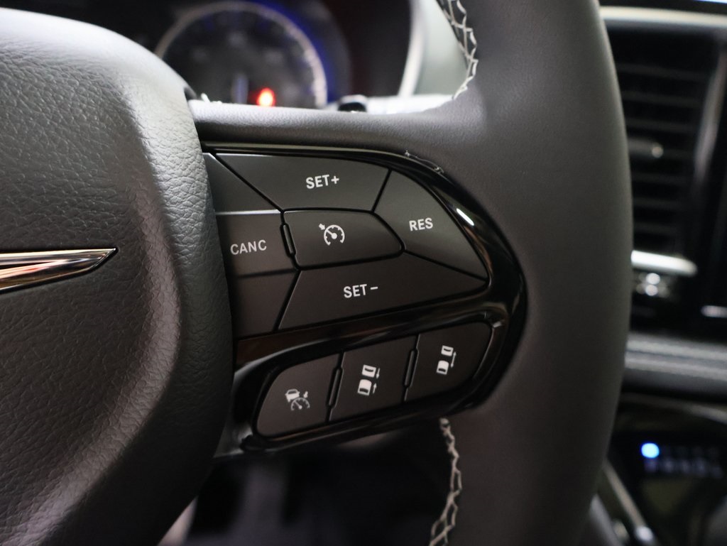new 2025 Chrysler Pacifica car, priced at $52,364