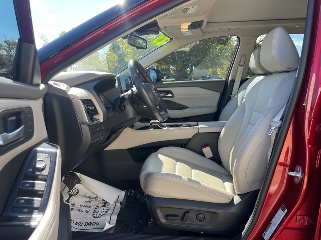 used 2023 Nissan Rogue car, priced at $25,555