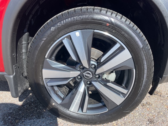 used 2023 Nissan Rogue car, priced at $25,555