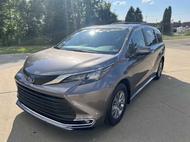 used 2024 Toyota Sienna car, priced at $45,903
