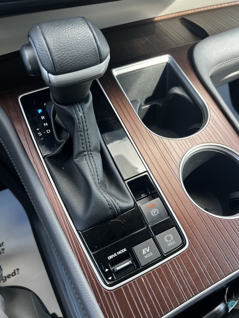 used 2024 Toyota Sienna car, priced at $45,903