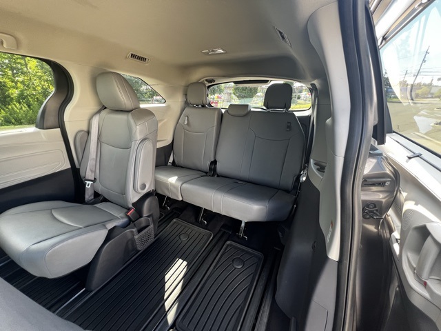 used 2024 Toyota Sienna car, priced at $45,903