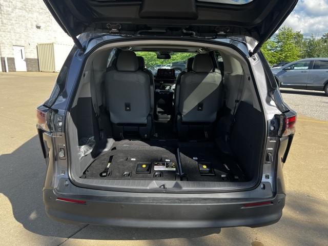 used 2024 Toyota Sienna car, priced at $45,903