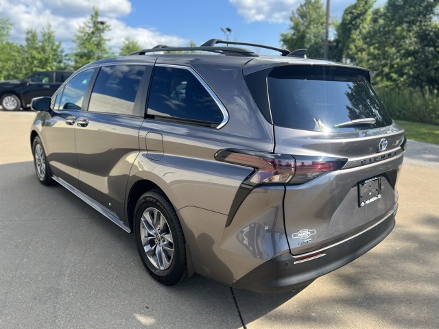 used 2024 Toyota Sienna car, priced at $45,903