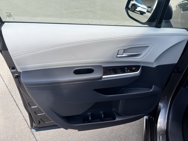 used 2024 Toyota Sienna car, priced at $45,903