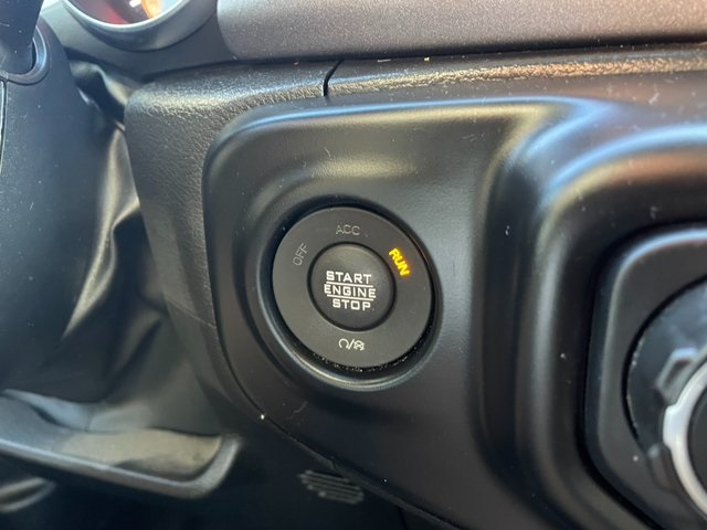 used 2022 Jeep Gladiator car, priced at $33,983