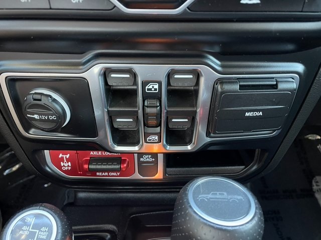 used 2022 Jeep Gladiator car, priced at $33,983