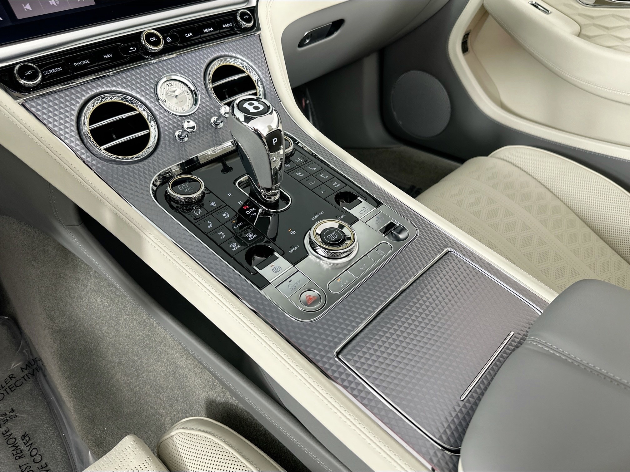 new 2025 Bentley Continental GTC car