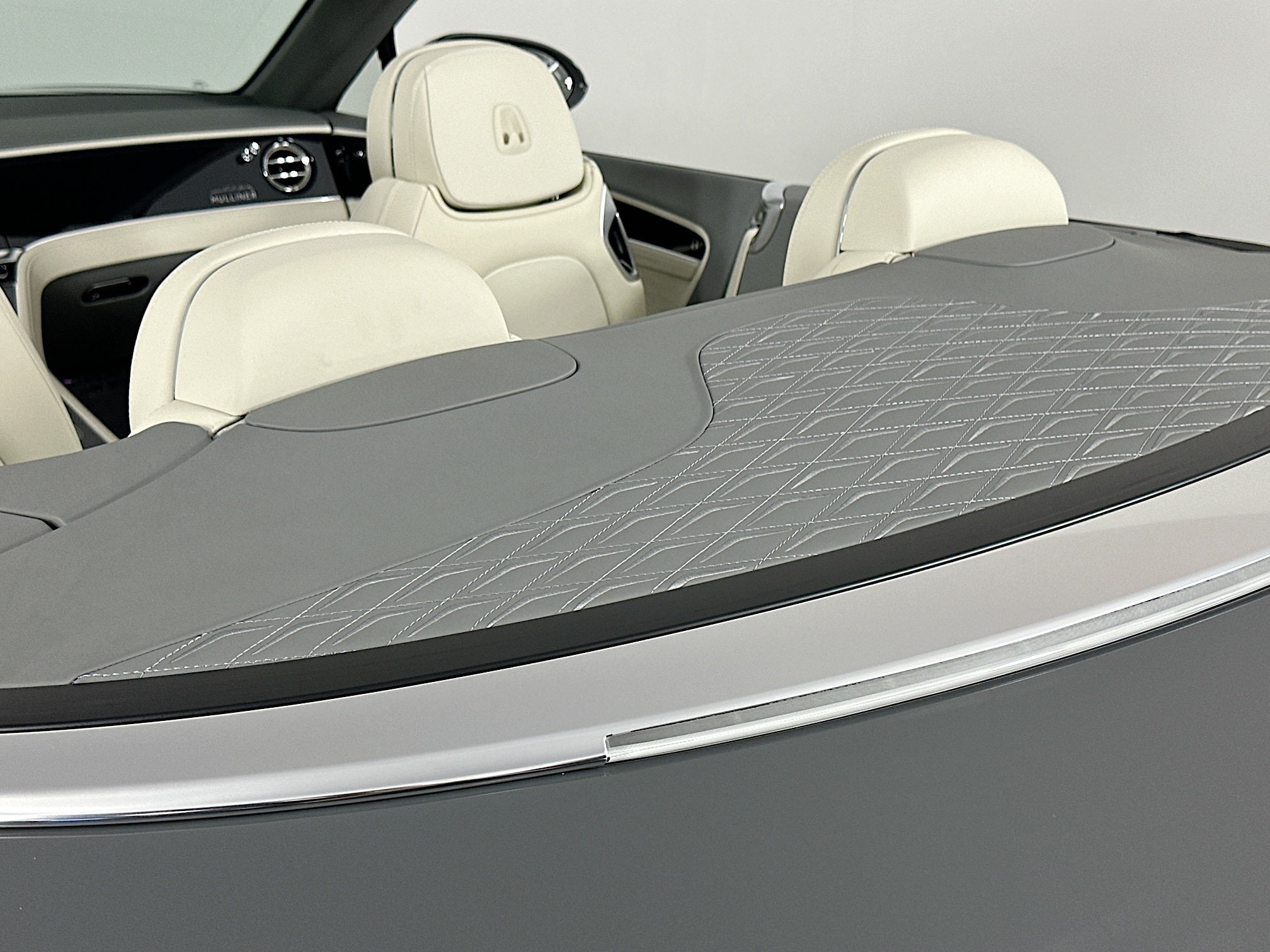 new 2025 Bentley Continental GTC car