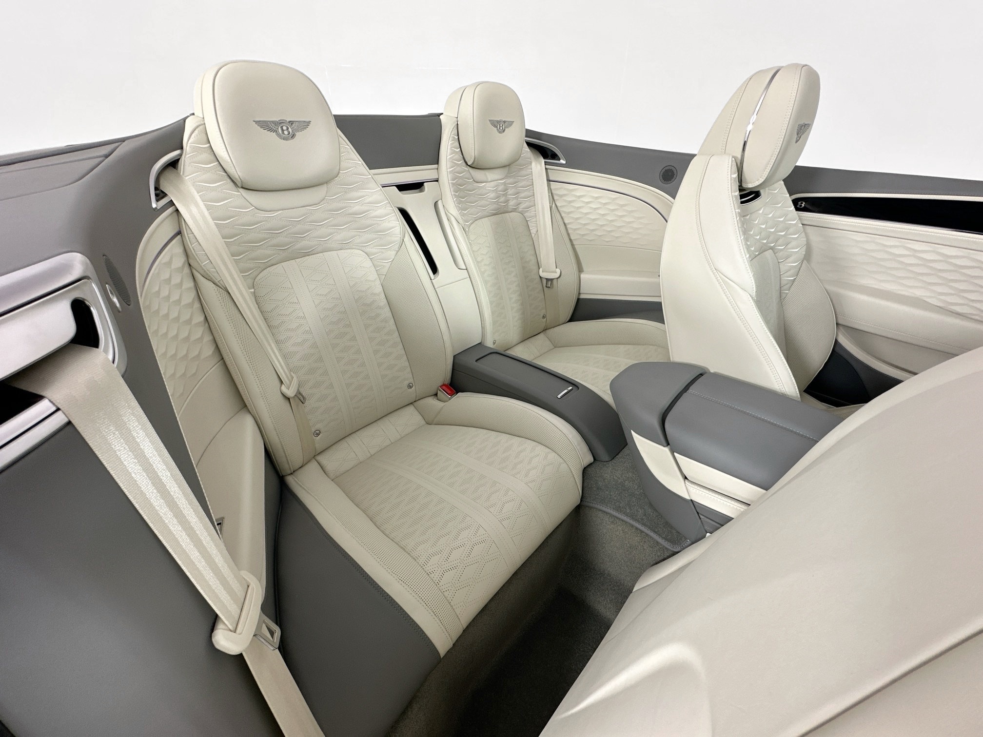 new 2025 Bentley Continental GTC car