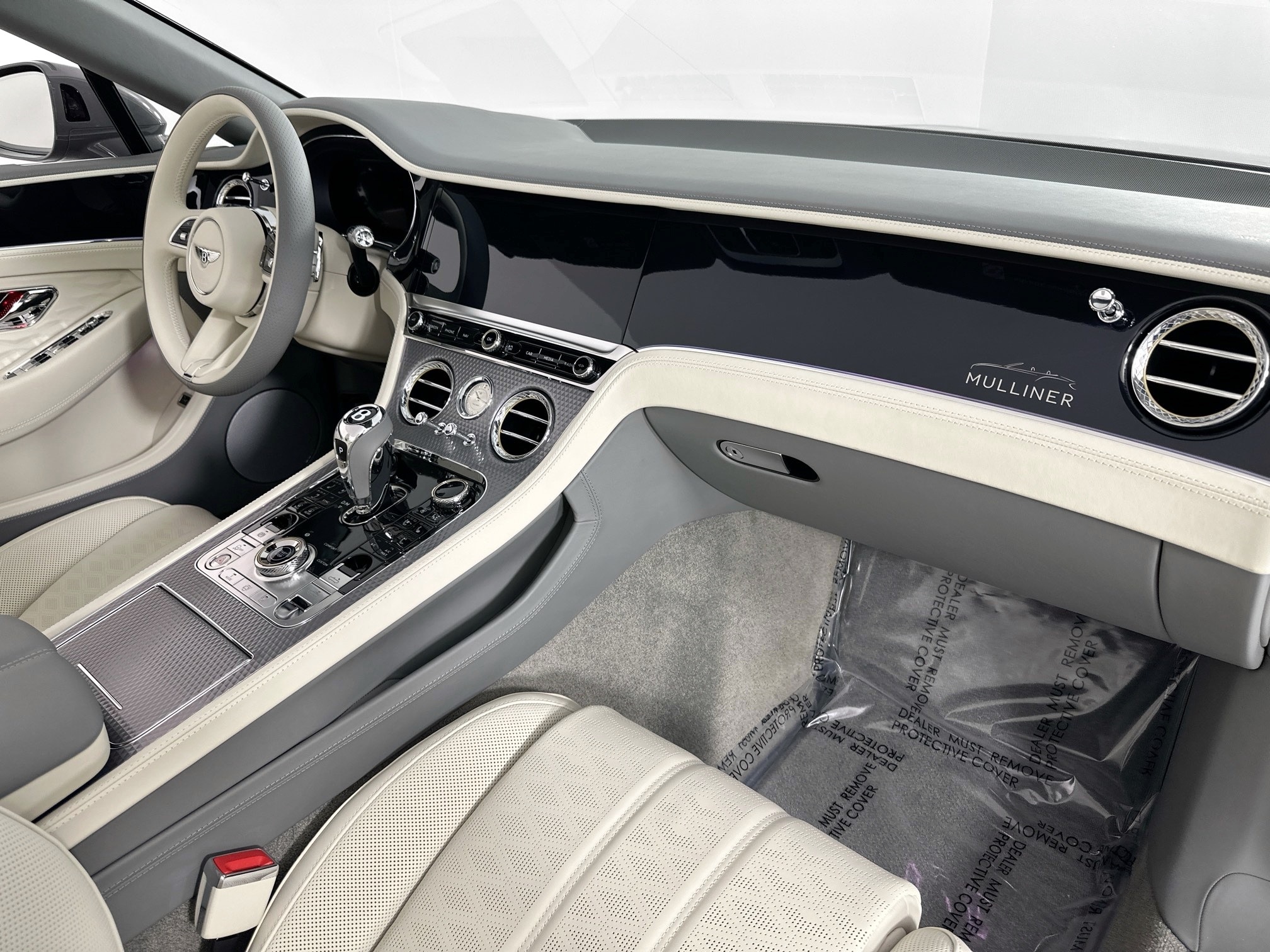new 2025 Bentley Continental GTC car