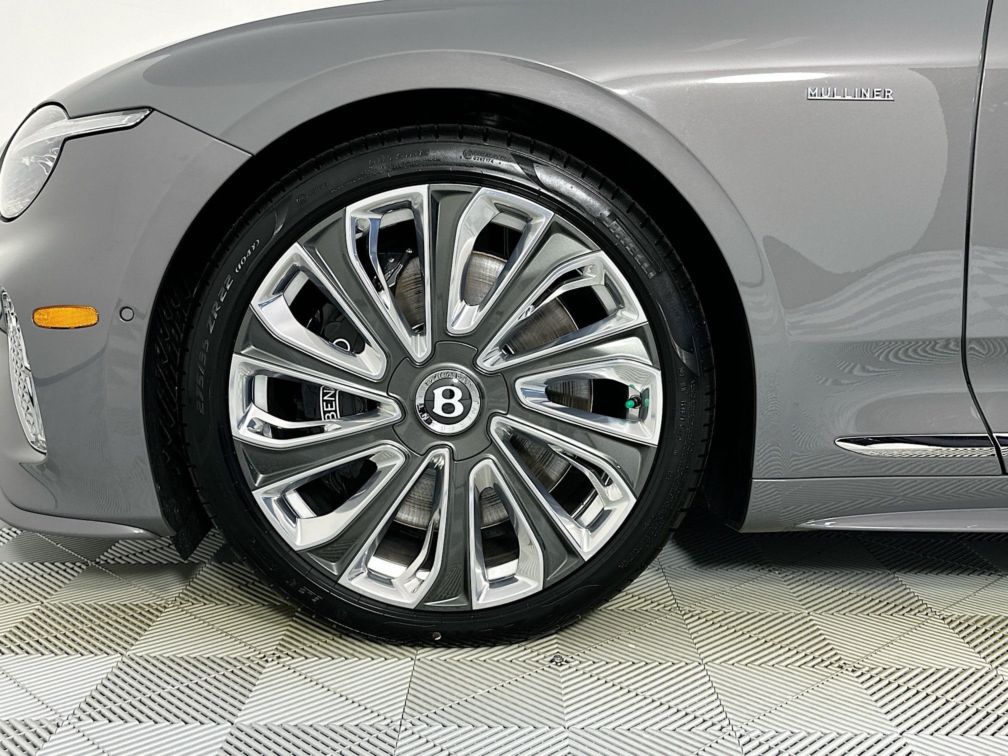 new 2025 Bentley Continental GTC car