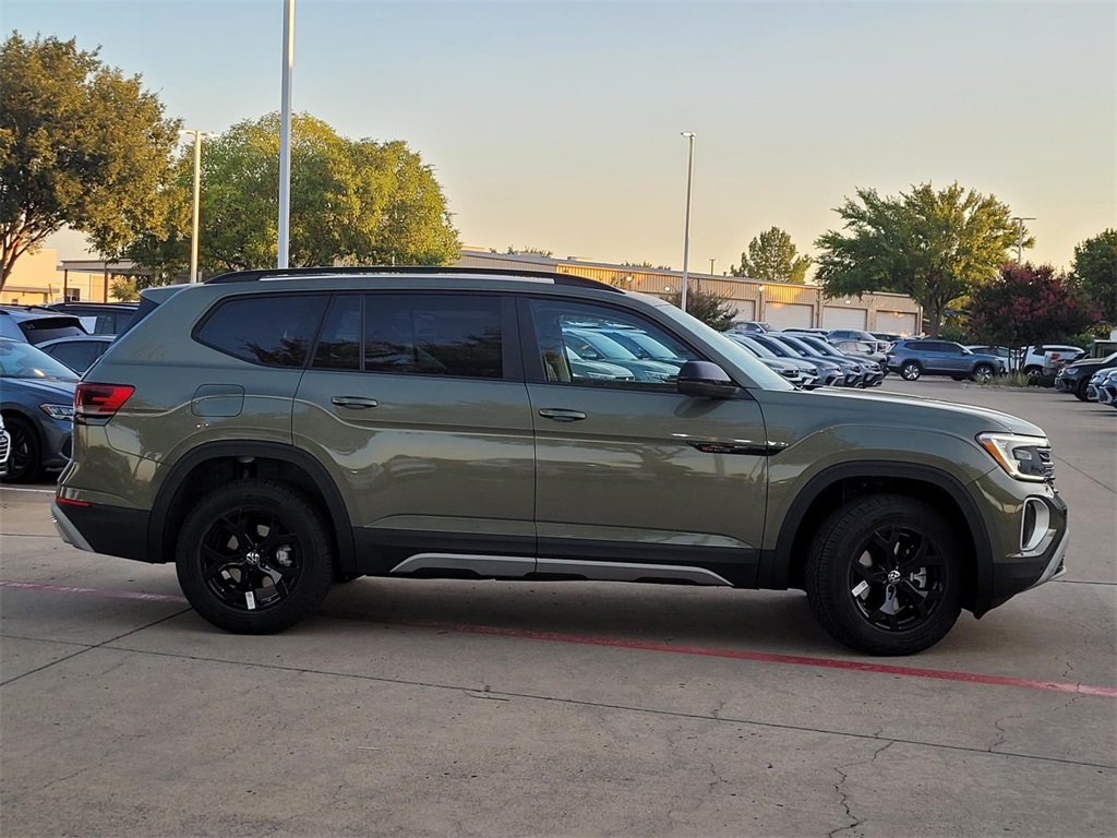 new 2025 Volkswagen Atlas car, priced at $43,154
