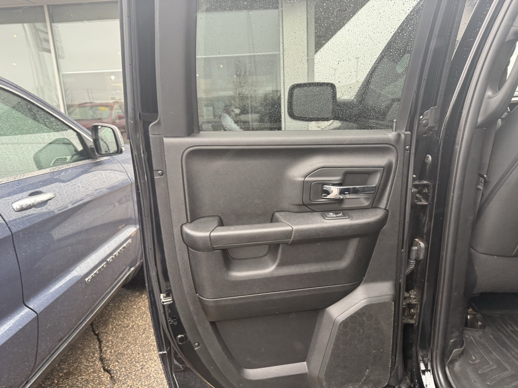 used 2021 Ram 1500 Classic car, priced at $31,000